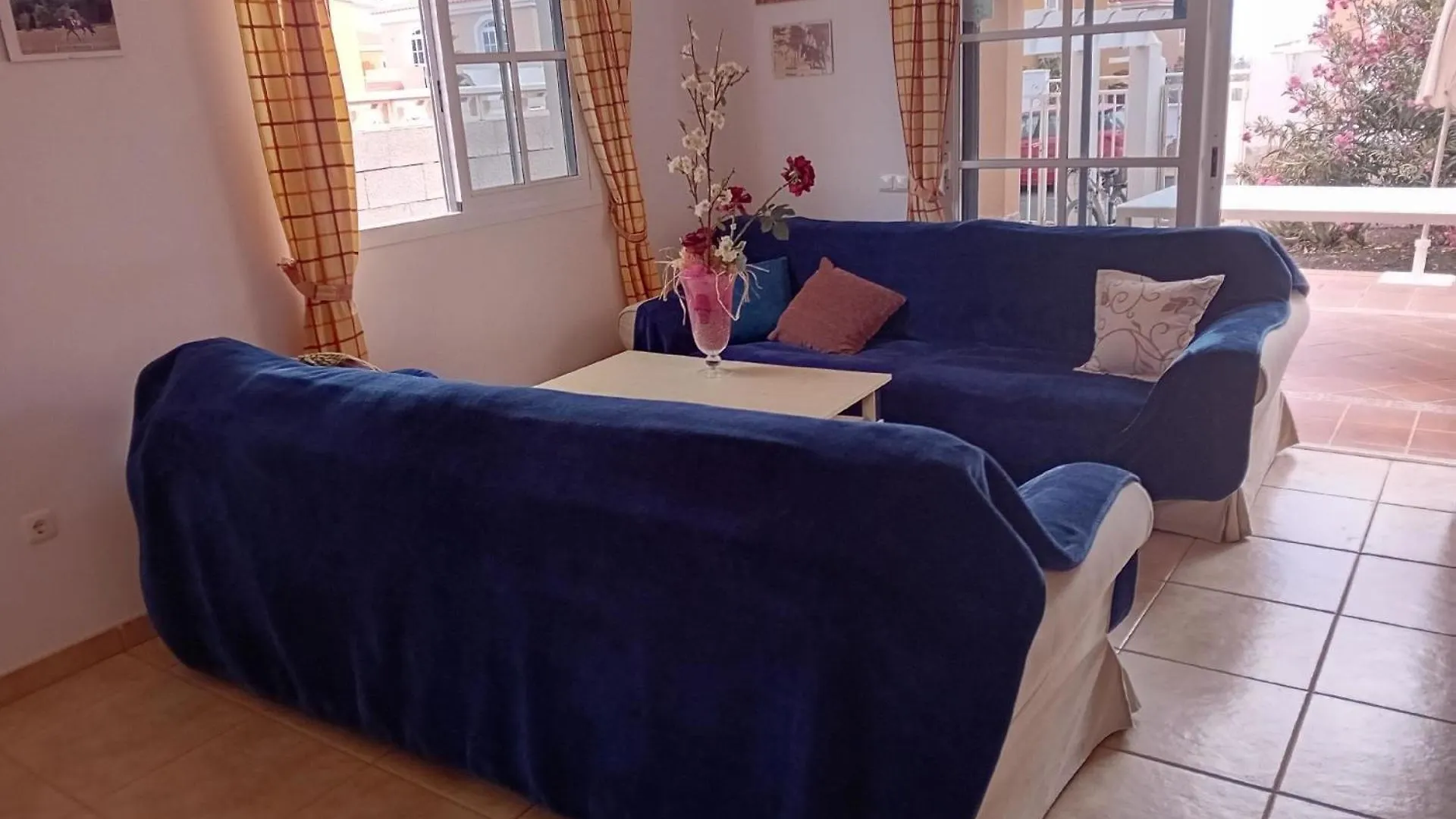 Modernes Ferienhaus Mit Terrasse Und Balkon Калета-де-Фусте Дом отдыха